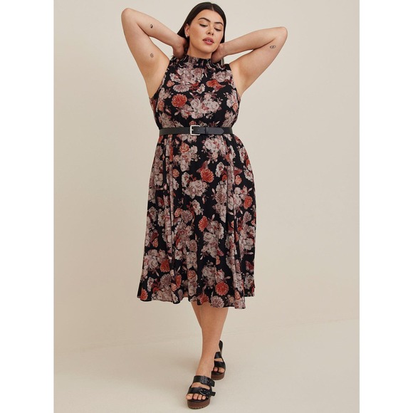 NWT Torrid Floral Midi Crinkle Gauze Mock Neck Pockets Dress Plus Size: 6X (30) - Picture 1 of 3